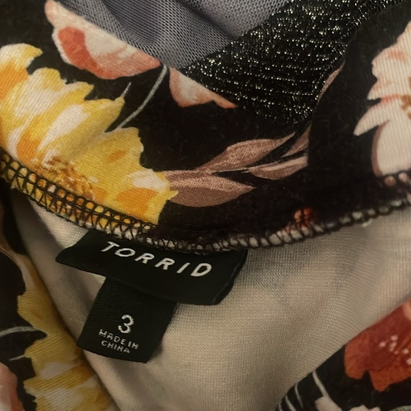 Floral dress - Picture 3 of 3